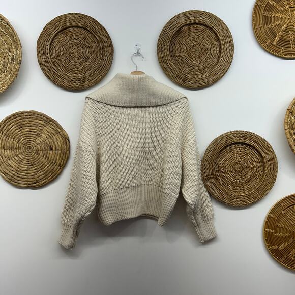 H&M Neutral Off White Collared Chunky Knit Pullover Sweater Small Preppy Neutral - Picture 3 of 7